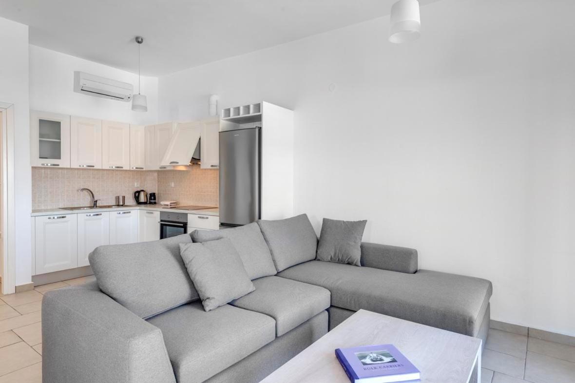 Waterview Apartments Kini Extérieur photo